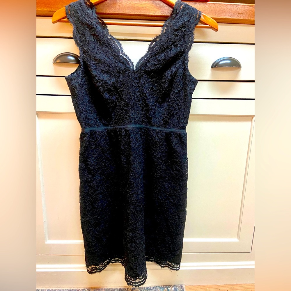 Gorgeous Loft 2P little black lace dress
